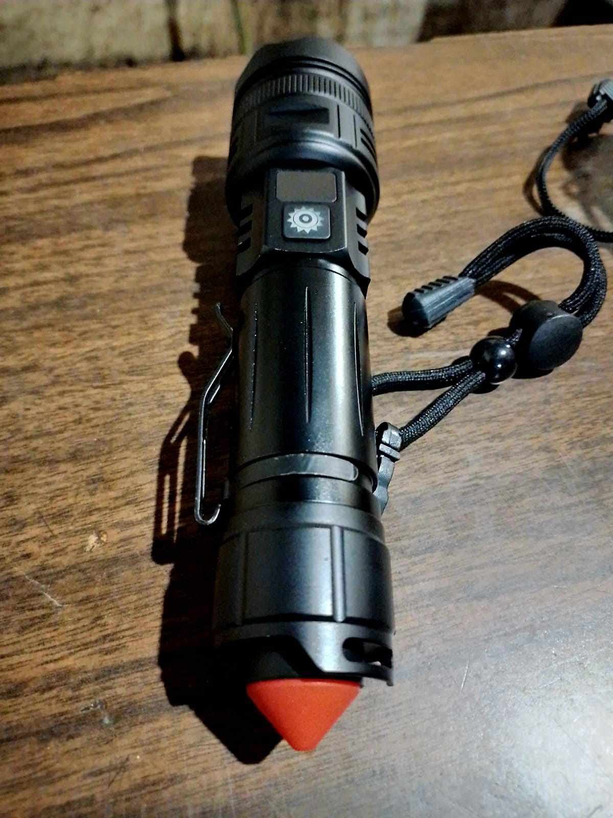 Lampara Tactica recargable USB-C